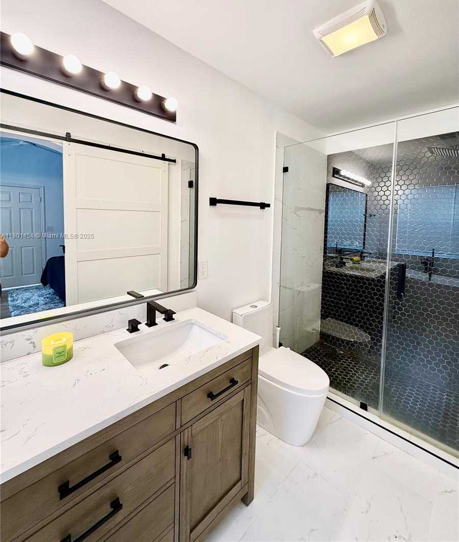 Small Image of 1120 CANELLA LN, Hollywood Number 39