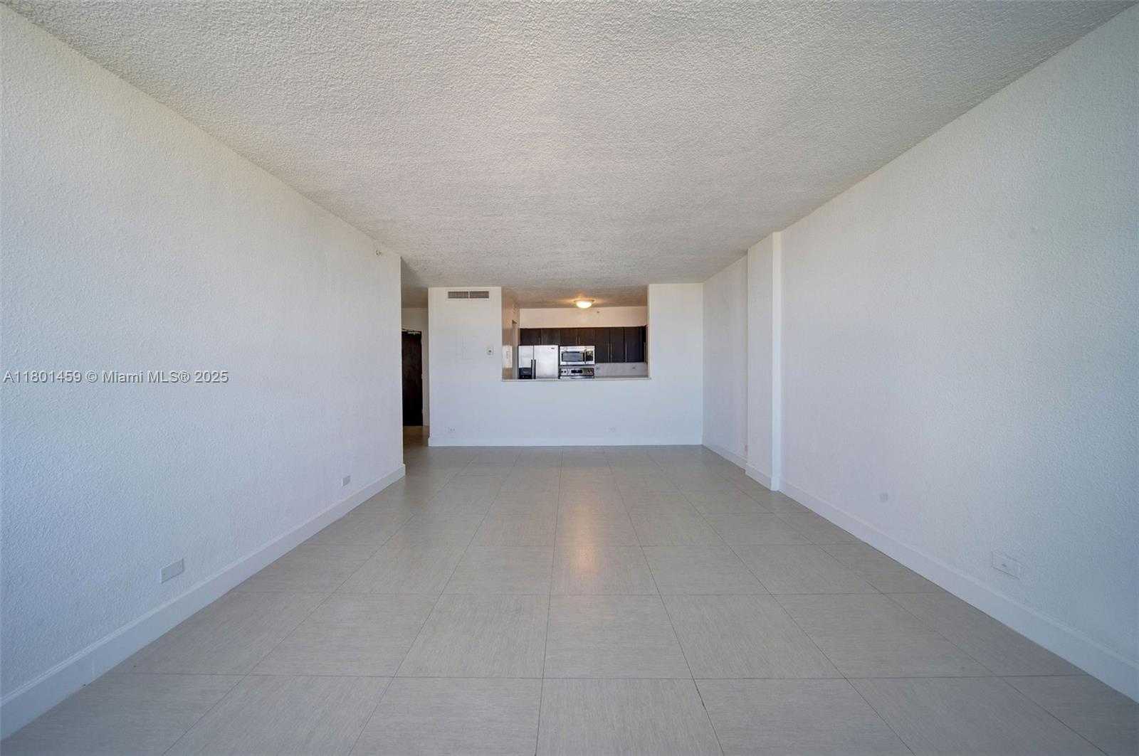 Small Image of 1500 BAY RD #S-0270, Miami Beach Number 17