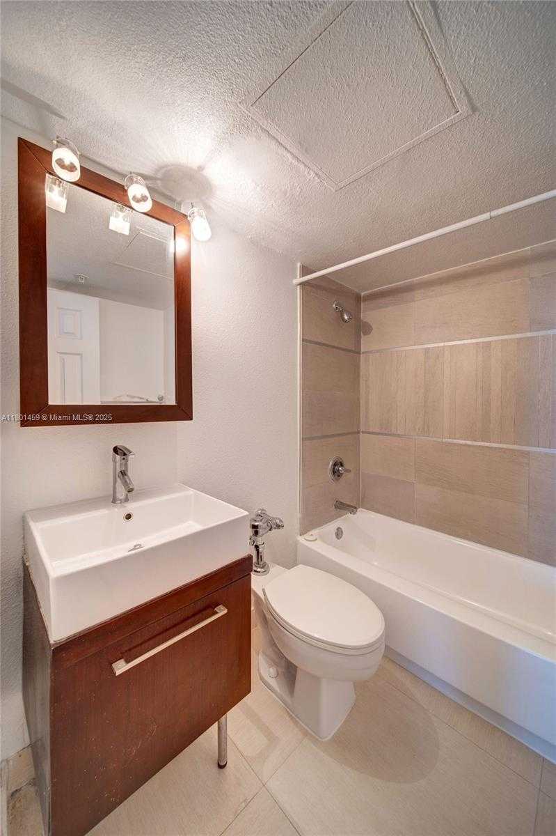 Small Image of 1500 BAY RD #S-0270, Miami Beach Number 20