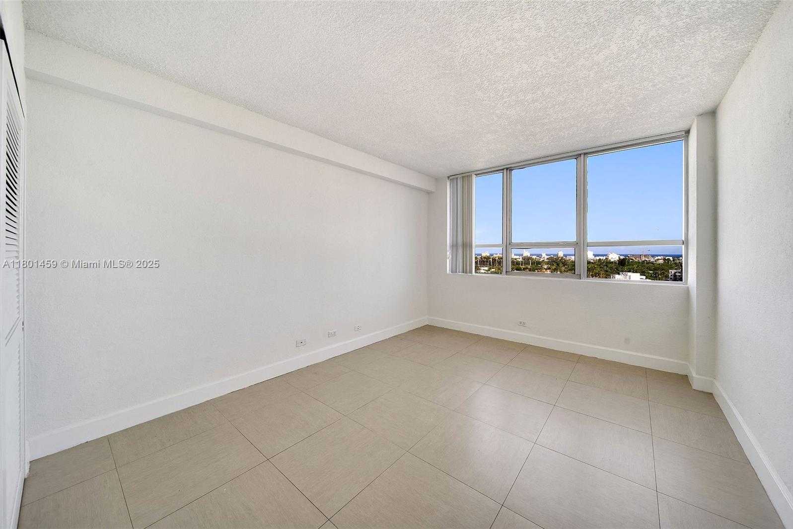 Small Image of 1500 BAY RD #S-0270, Miami Beach Number 21