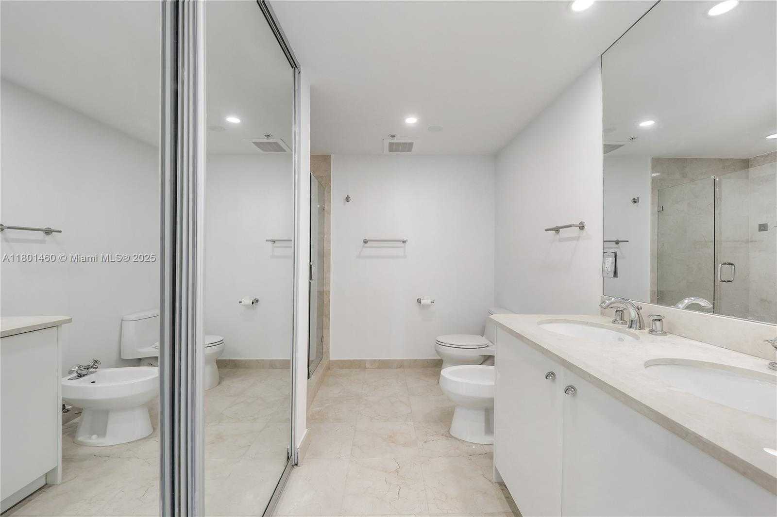 Small Image of 19400 TURNBERRY WAY #321, Aventura Number 15