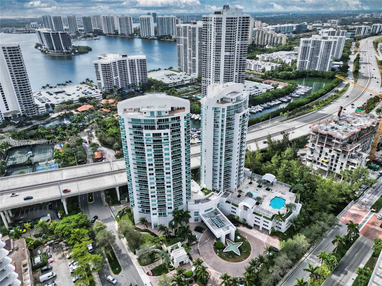 Small Image of 19400 TURNBERRY WAY #321, Aventura Number 28