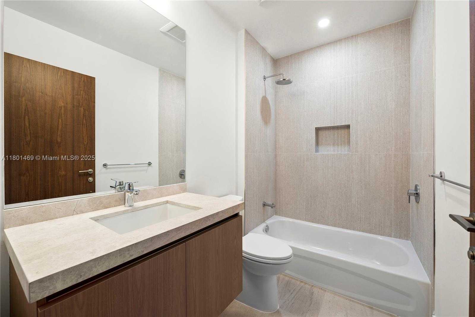 Small Image of 701 VALENCIA AVE #403, Coral Gables Number 12