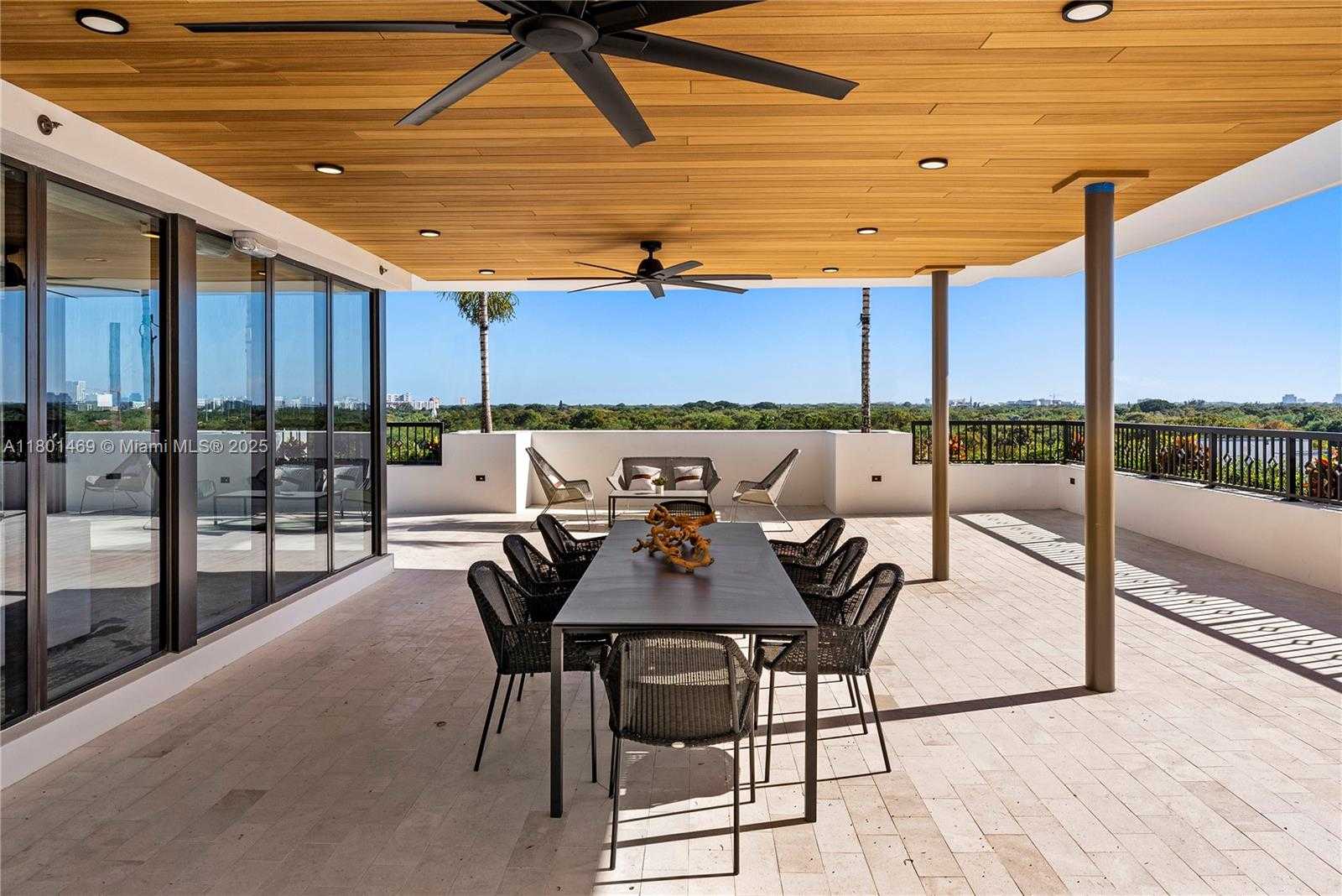 Small Image of 701 VALENCIA AVE #403, Coral Gables Number 14
