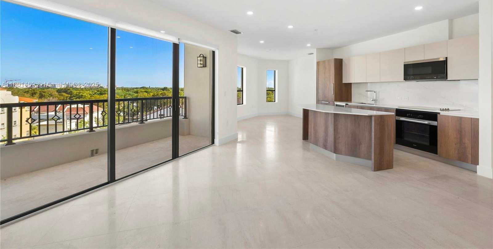 Small Image of 701 VALENCIA AVE #403, Coral Gables Number 3