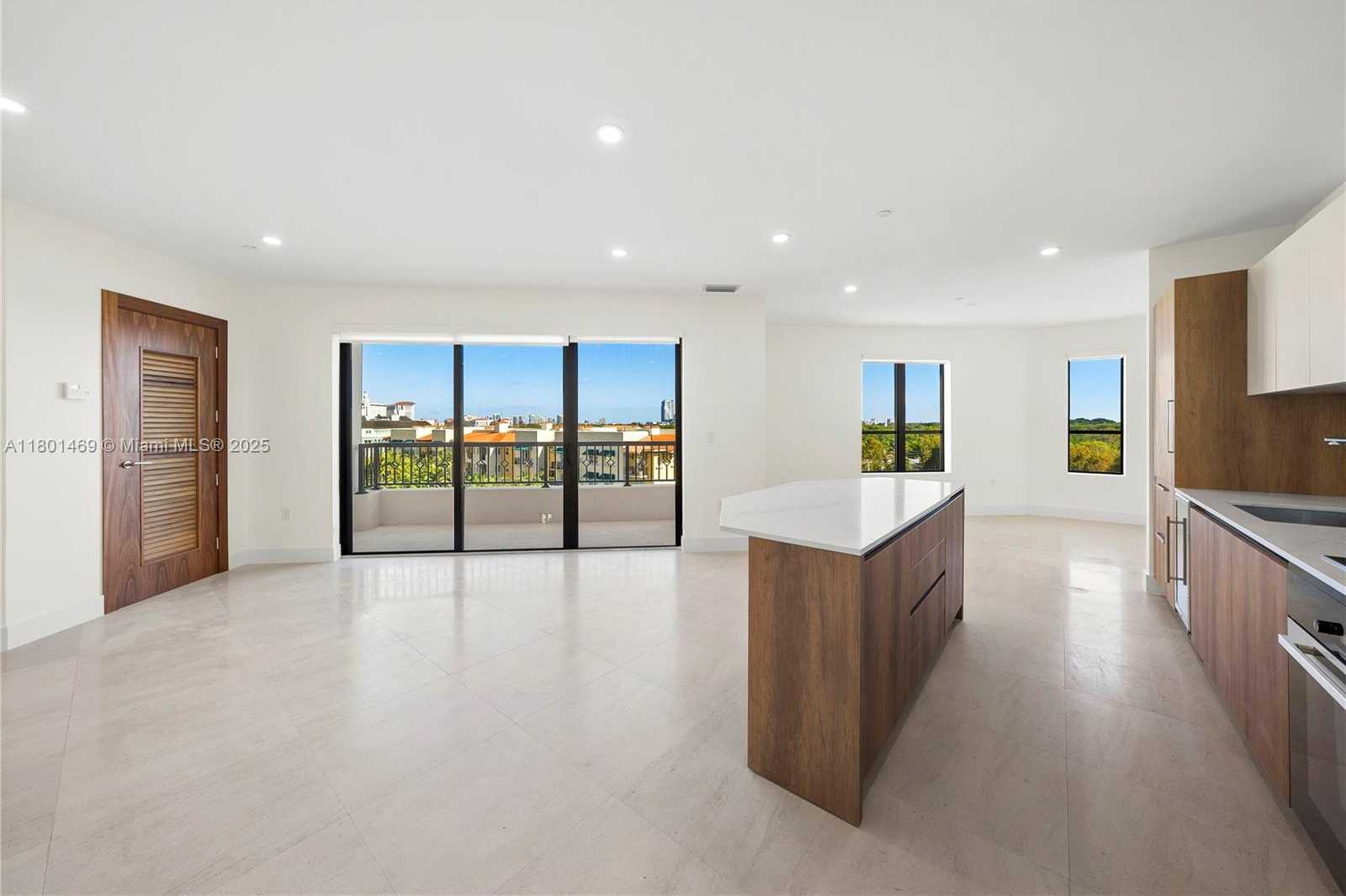 Small Image of 701 VALENCIA AVE #403, Coral Gables Number 5