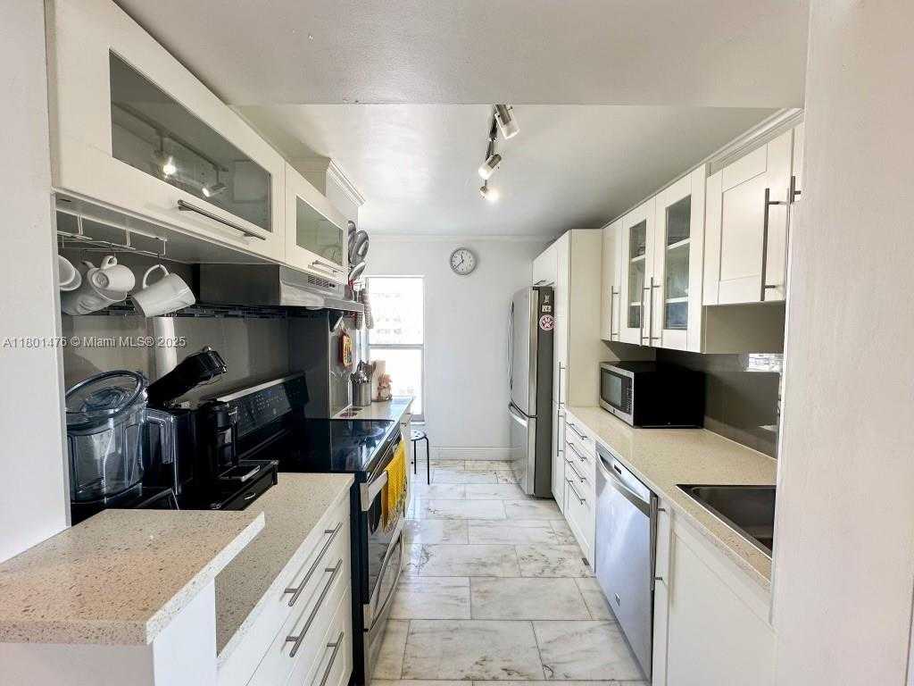 Small Image of 1300 ALTON RD #4A, Miami Beach Number 13