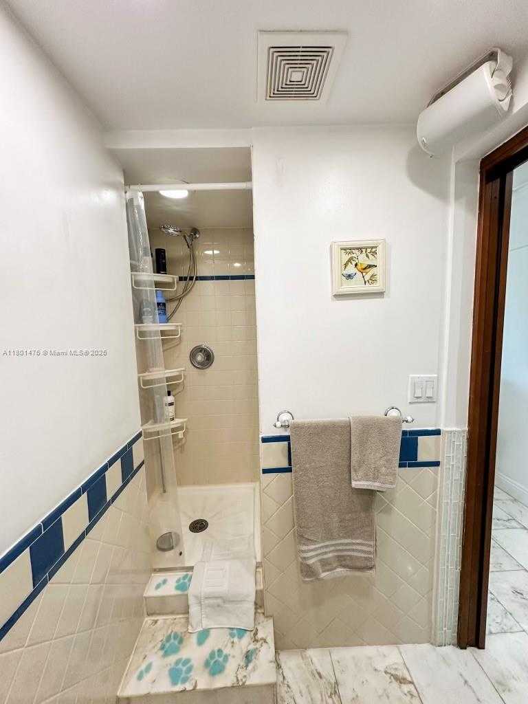 Small Image of 1300 ALTON RD #4A, Miami Beach Number 16