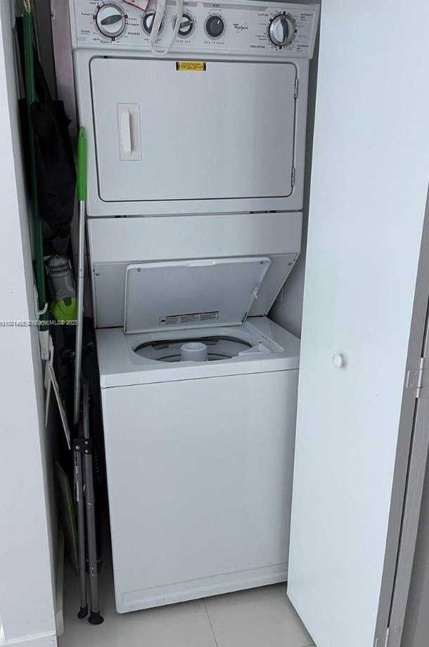 Small Image of 60 SOUTH WEST 13TH ST #1604, Miami Number 7