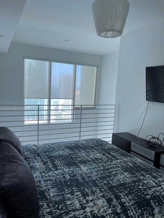 Small Image of 60 SOUTH WEST 13TH ST #1604, Miami Number 9