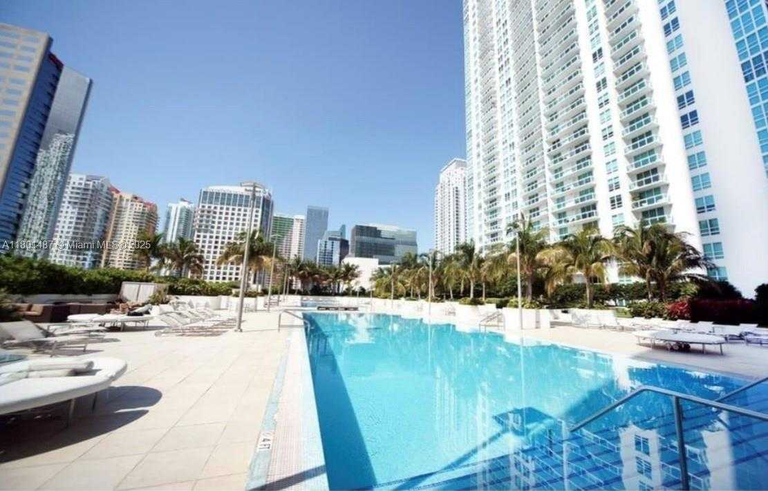 Small Image of 950 BRICKELL BAY DR #401, Miami Number 18