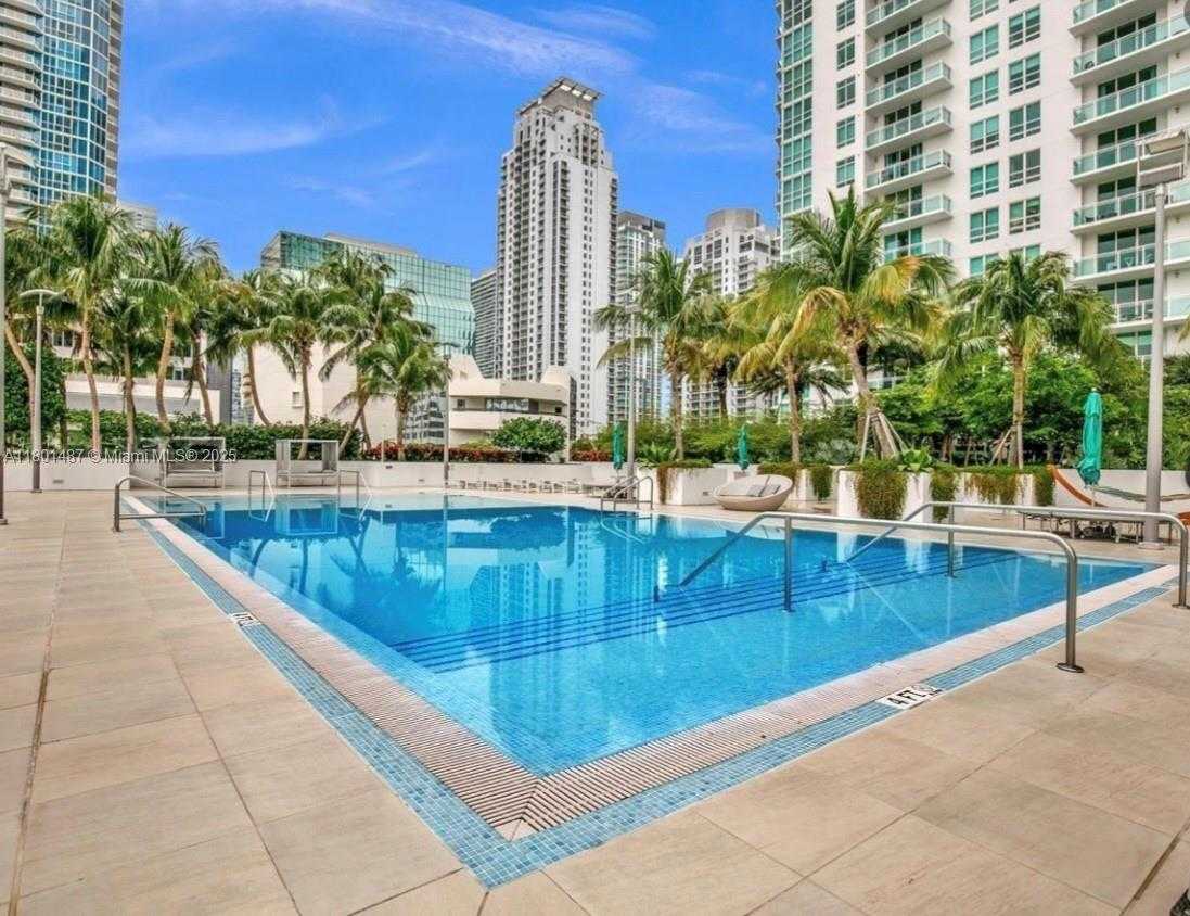 Small Image of 950 BRICKELL BAY DR #401, Miami Number 19