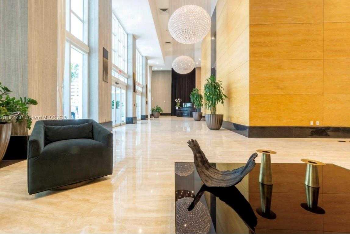 Small Image of 950 BRICKELL BAY DR #401, Miami Number 28