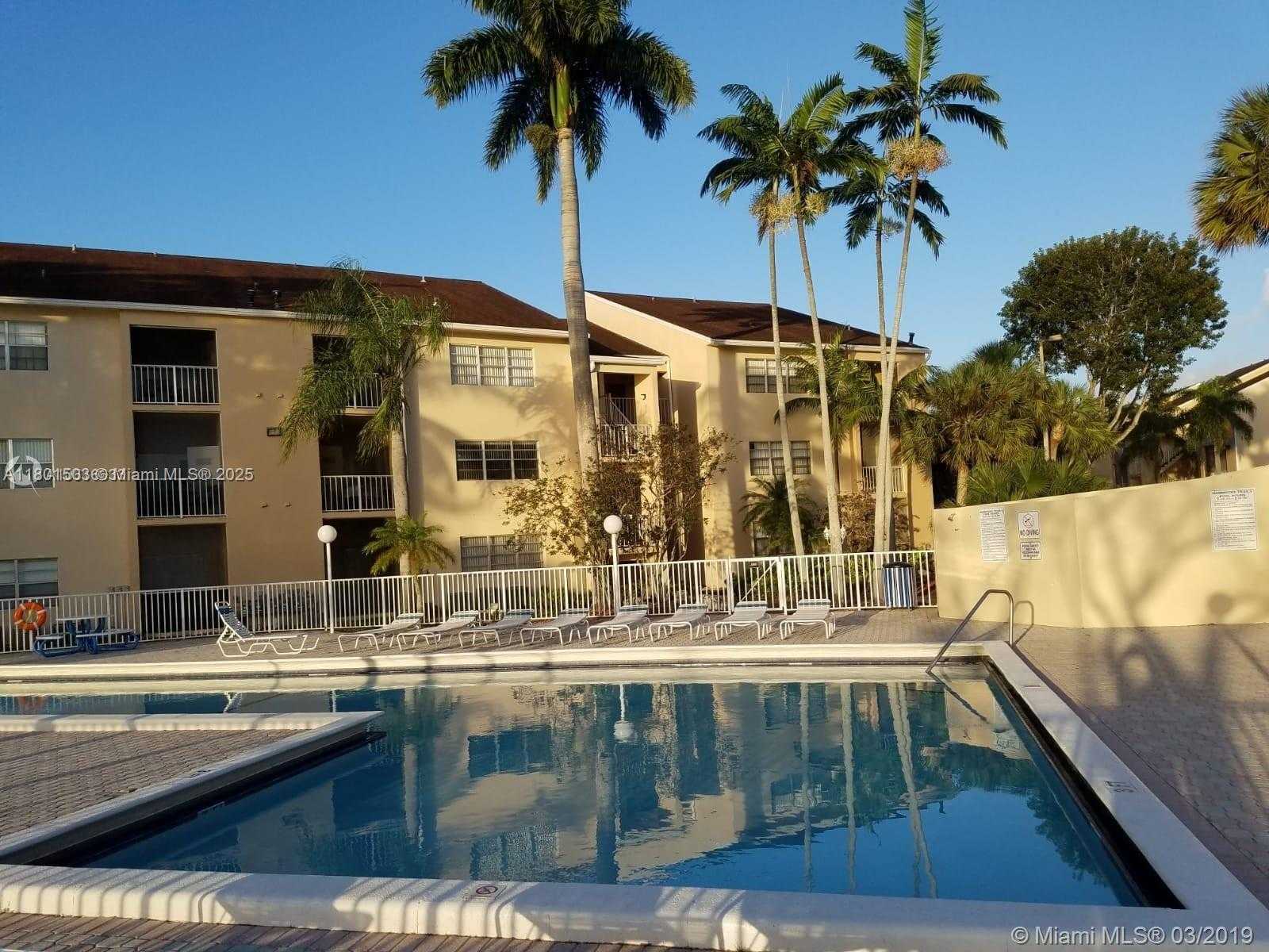 Small Image of 15295 SOUTH WEST 107TH LN #1005, Miami Number 19
