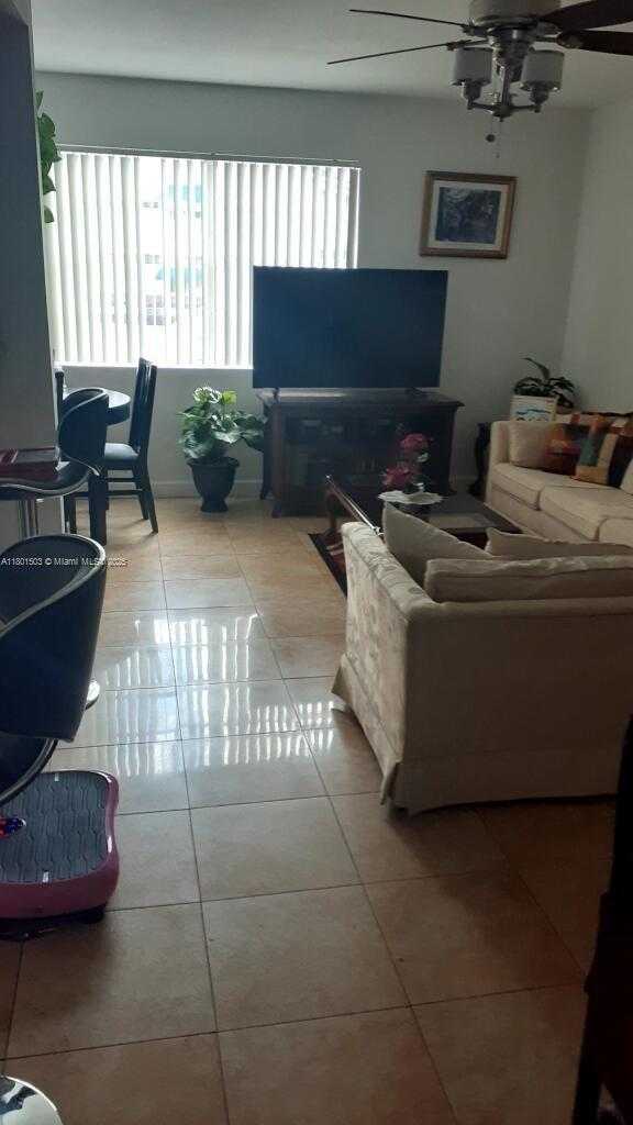 Small Image of 15295 SOUTH WEST 107TH LN #1005, Miami Number 3