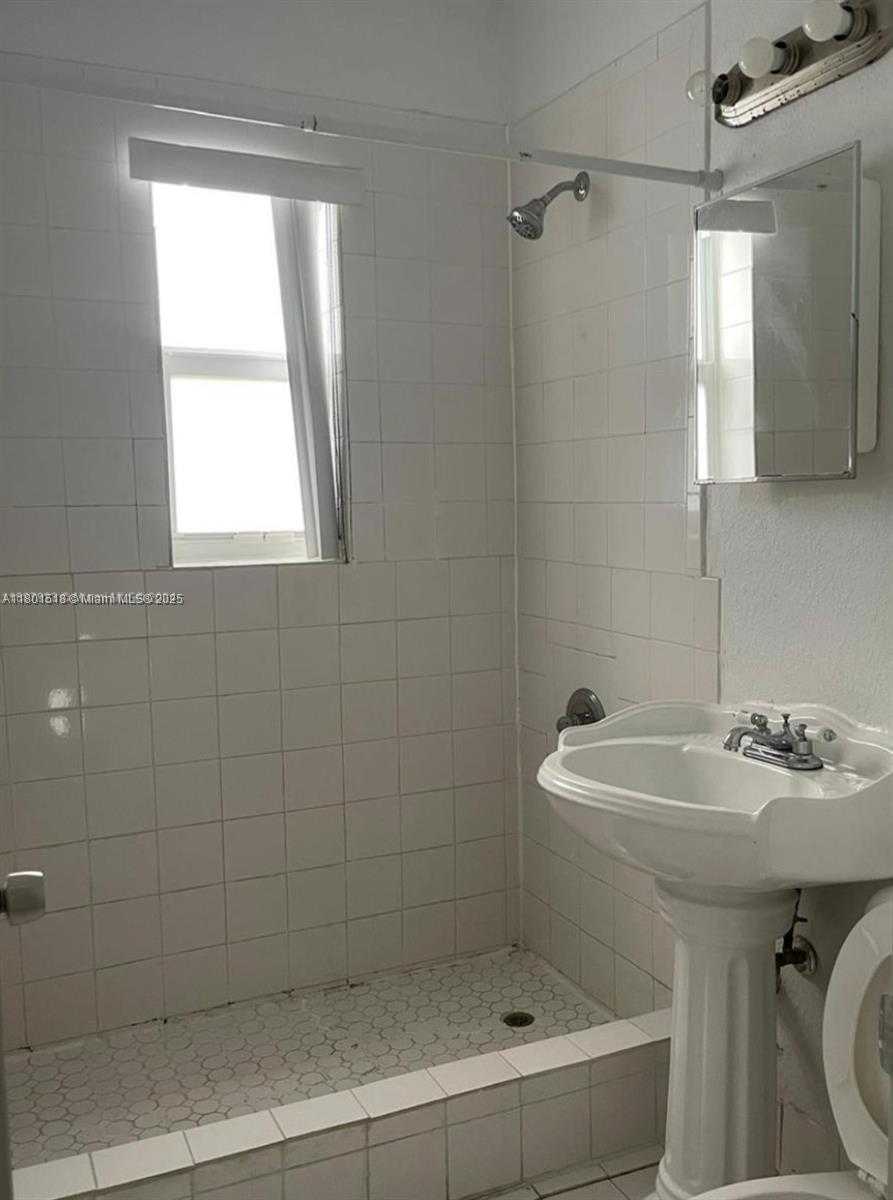 Small Image of 307 NORTH WEST 84TH ST #307, Miami Number 12