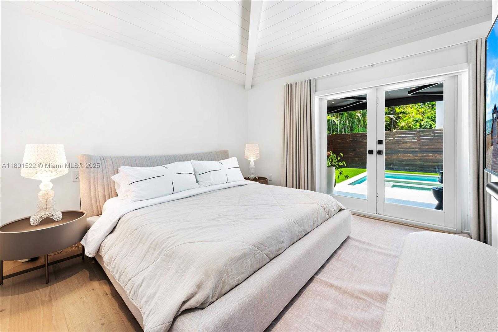 Small Image of 5711 MICHELANGELO ST, Coral Gables Number 13