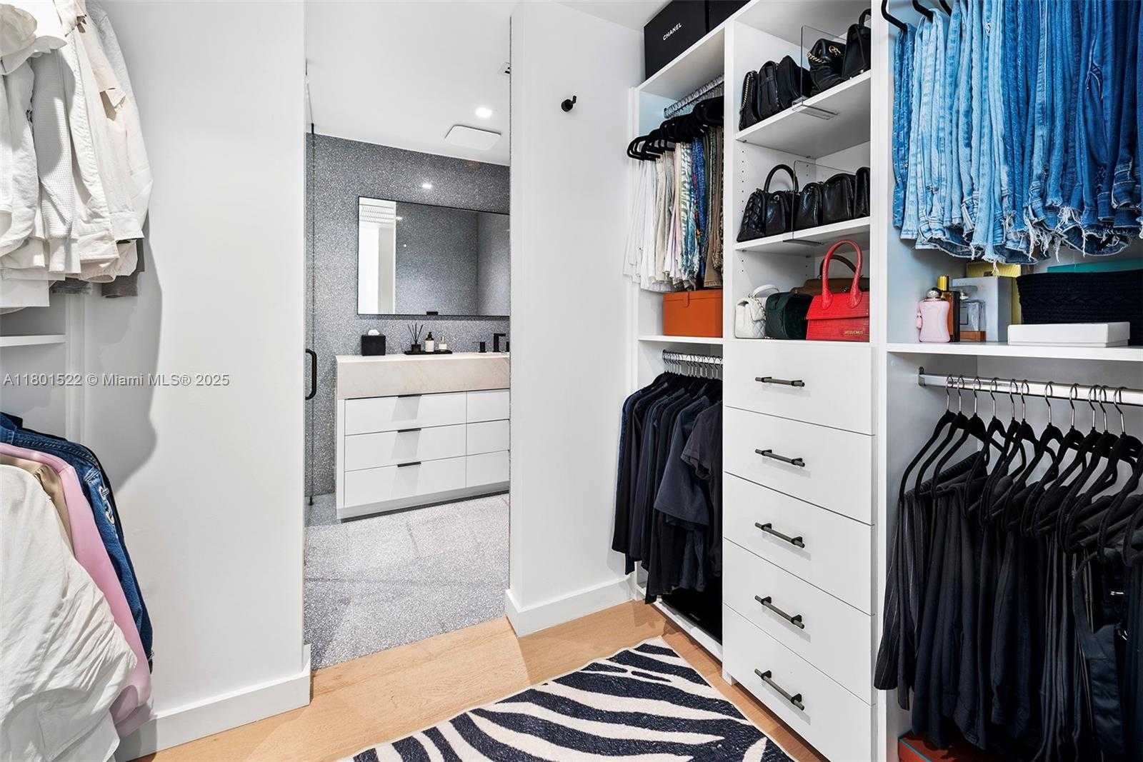Small Image of 5711 MICHELANGELO ST, Coral Gables Number 16