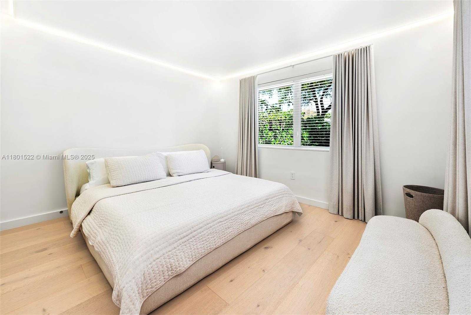 Small Image of 5711 MICHELANGELO ST, Coral Gables Number 19