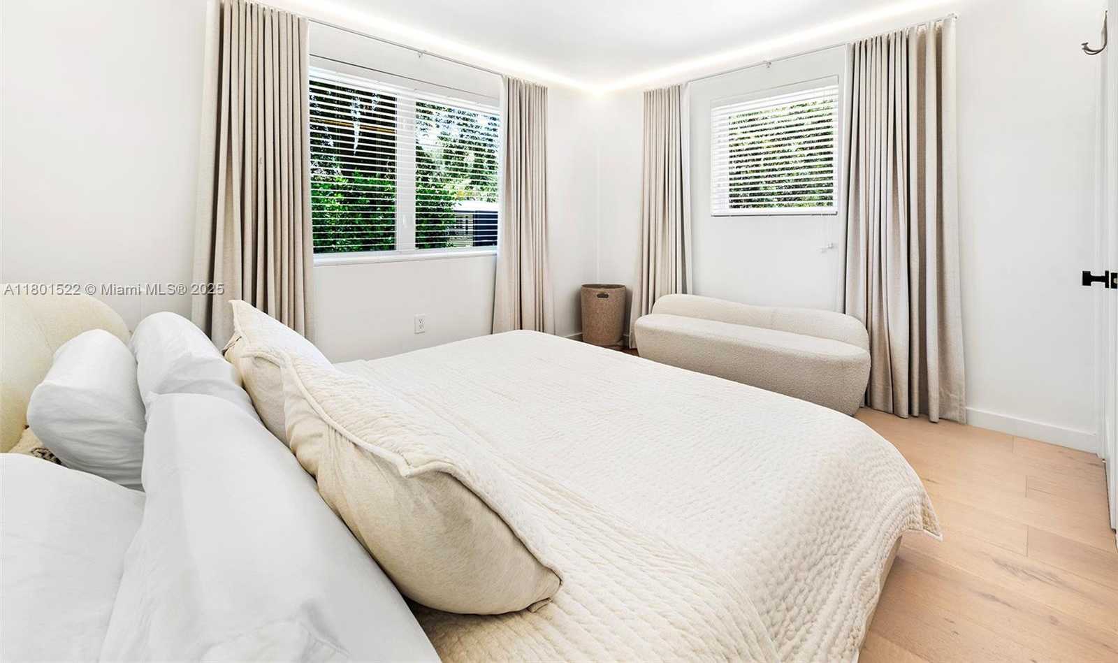 Small Image of 5711 MICHELANGELO ST, Coral Gables Number 20
