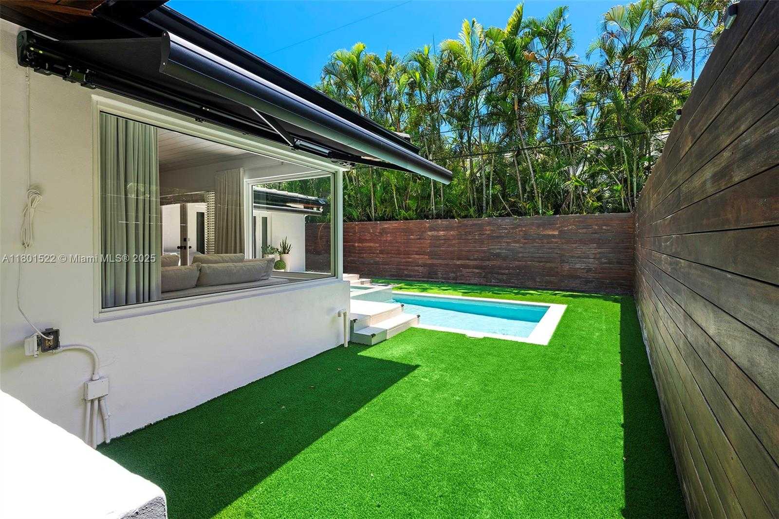 Small Image of 5711 MICHELANGELO ST, Coral Gables Number 26