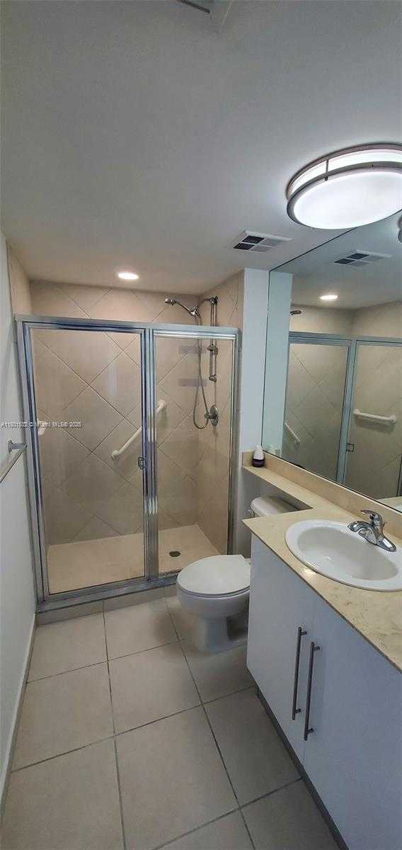 Small Image of 335 SOUTH BISCAYNE BLVD #2105, Miami Number 11