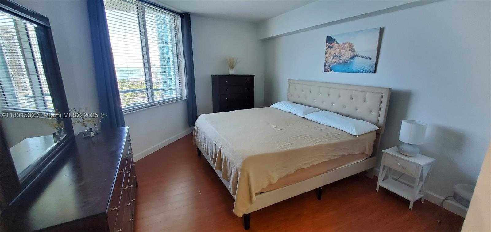 Small Image of 335 SOUTH BISCAYNE BLVD #2105, Miami Number 13