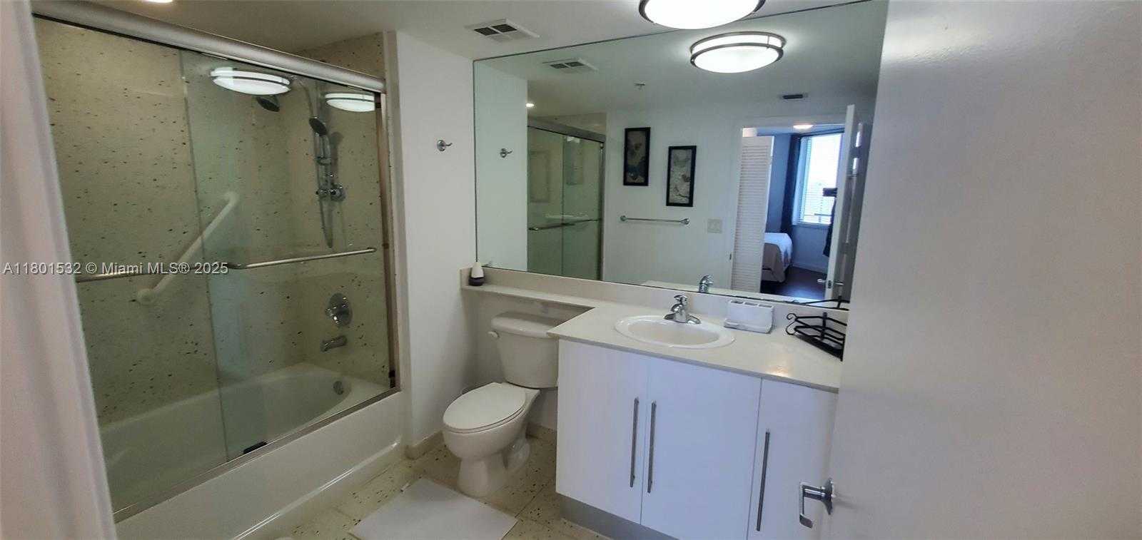 Small Image of 335 SOUTH BISCAYNE BLVD #2105, Miami Number 16