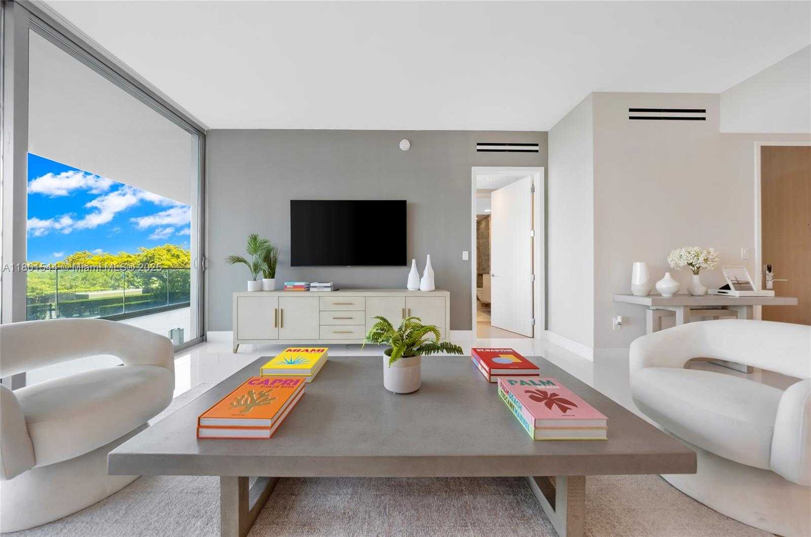Small Image of 10201 COLLINS AVE #305, Bal Harbour Number 12