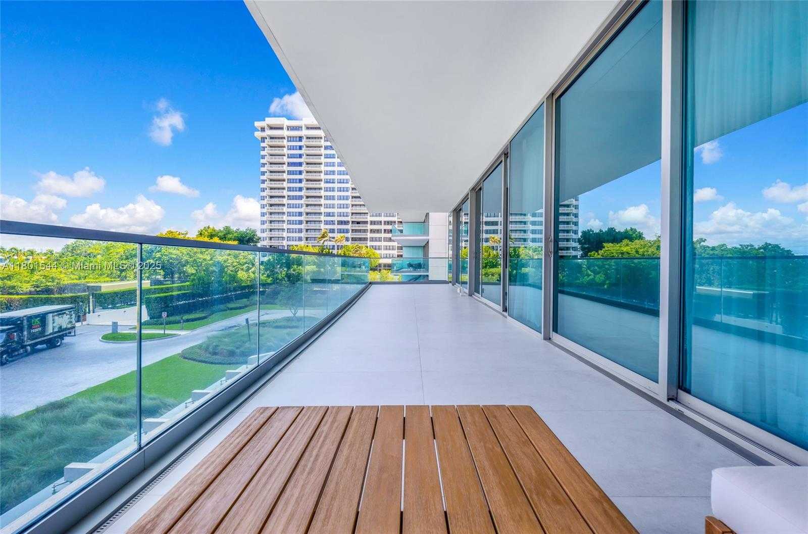 Small Image of 10201 COLLINS AVE #305, Bal Harbour Number 3