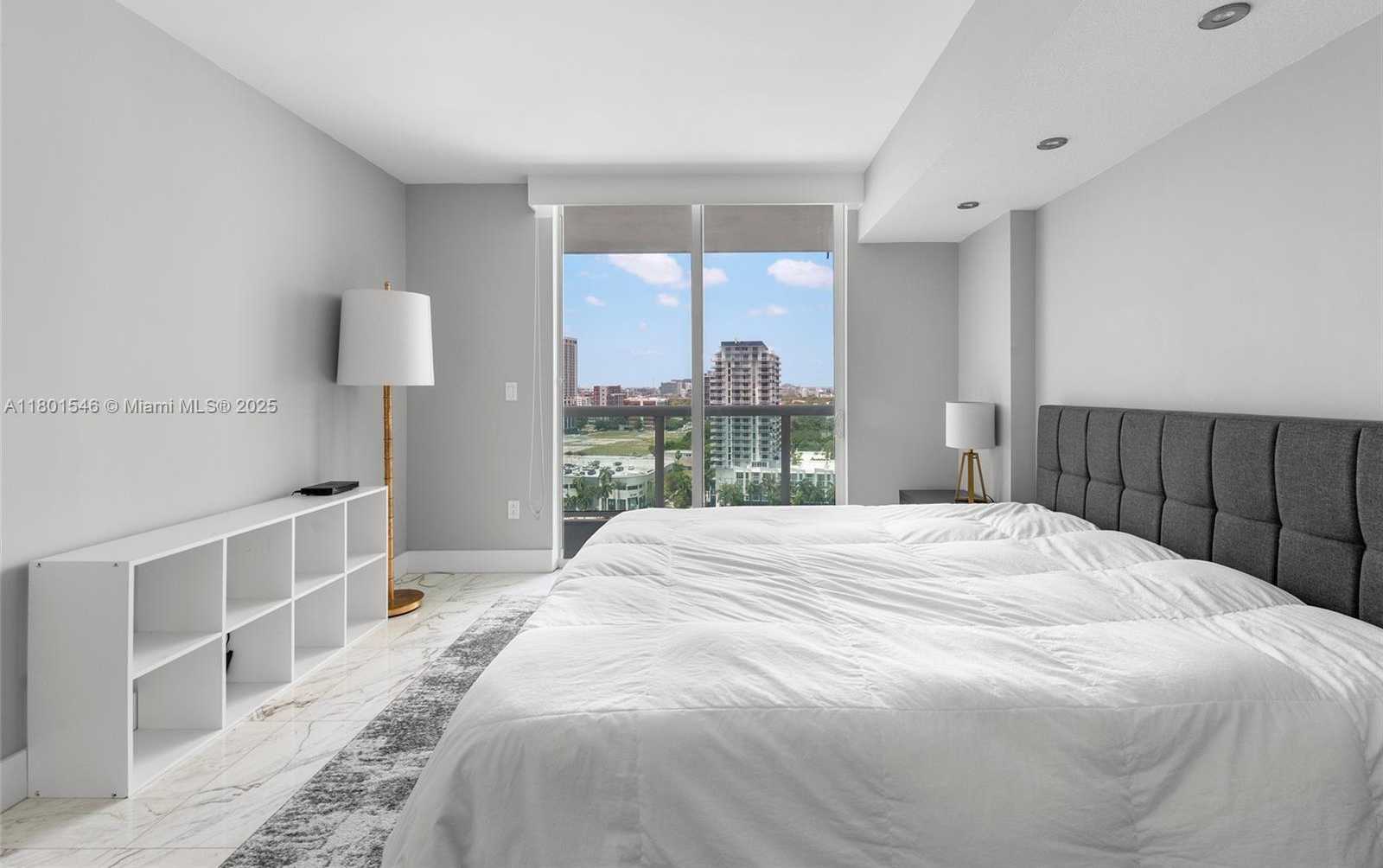 Small Image of 1800 NORTH BAYSHORE DR #1806, Miami Number 17