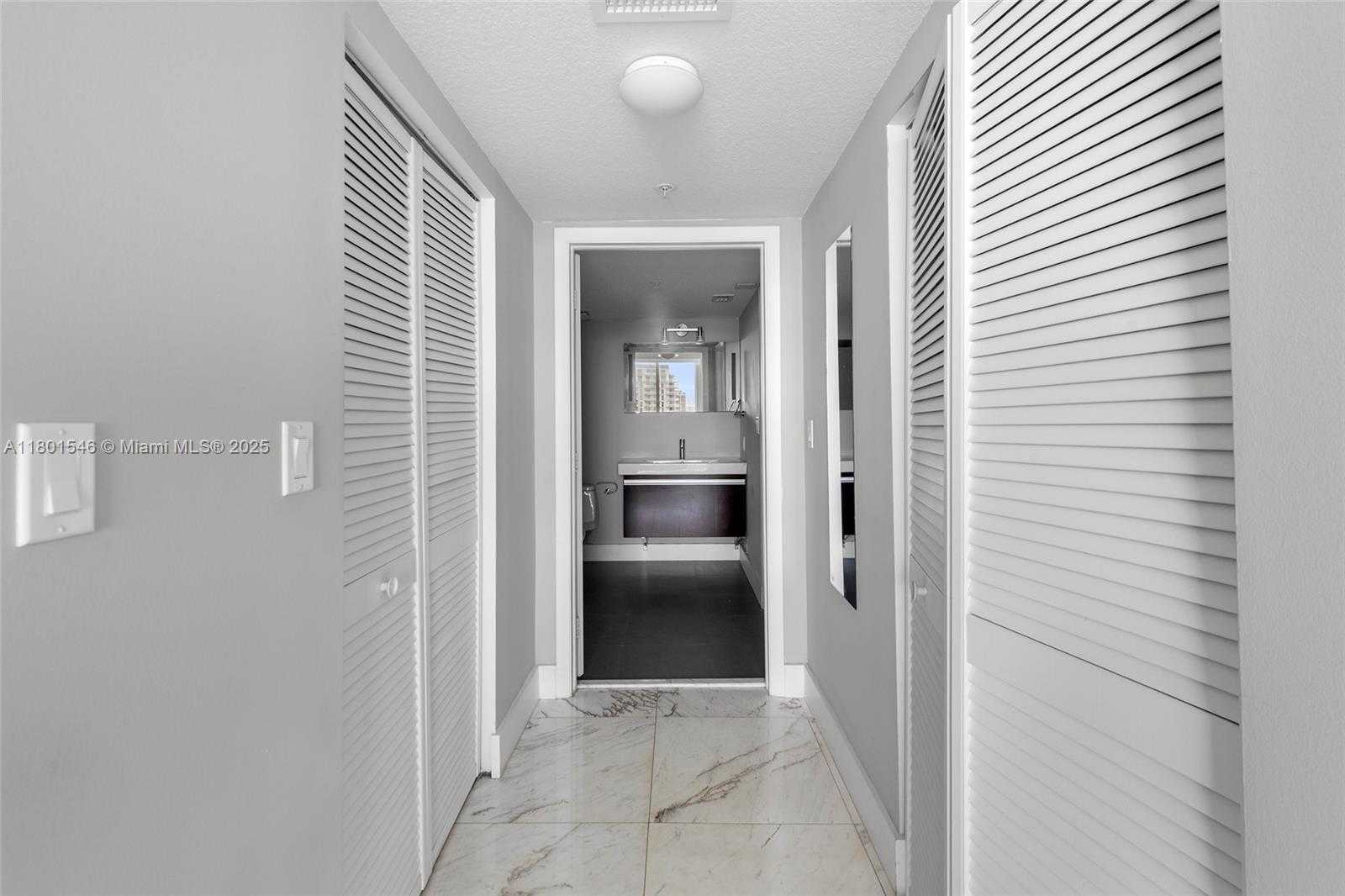 Small Image of 1800 NORTH BAYSHORE DR #1806, Miami Number 21