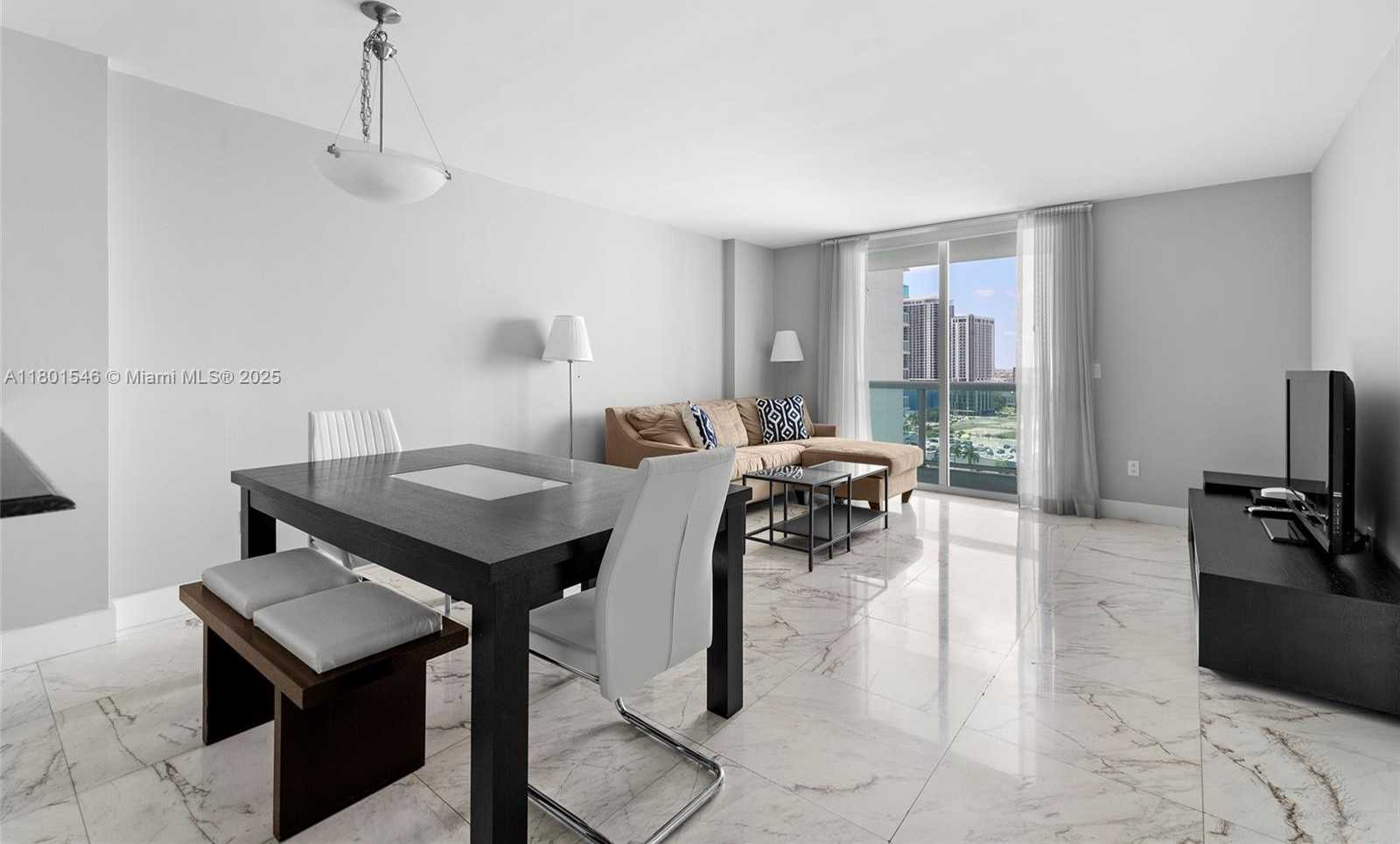 Small Image of 1800 NORTH BAYSHORE DR #1806, Miami Number 6