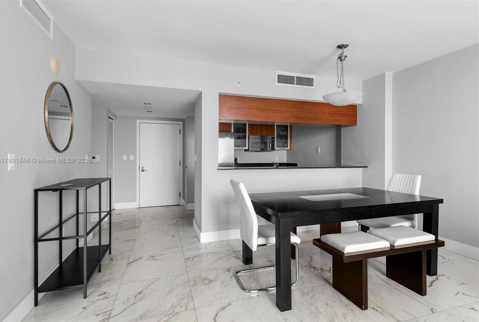 Small Image of 1800 NORTH BAYSHORE DR #1806, Miami Number 7
