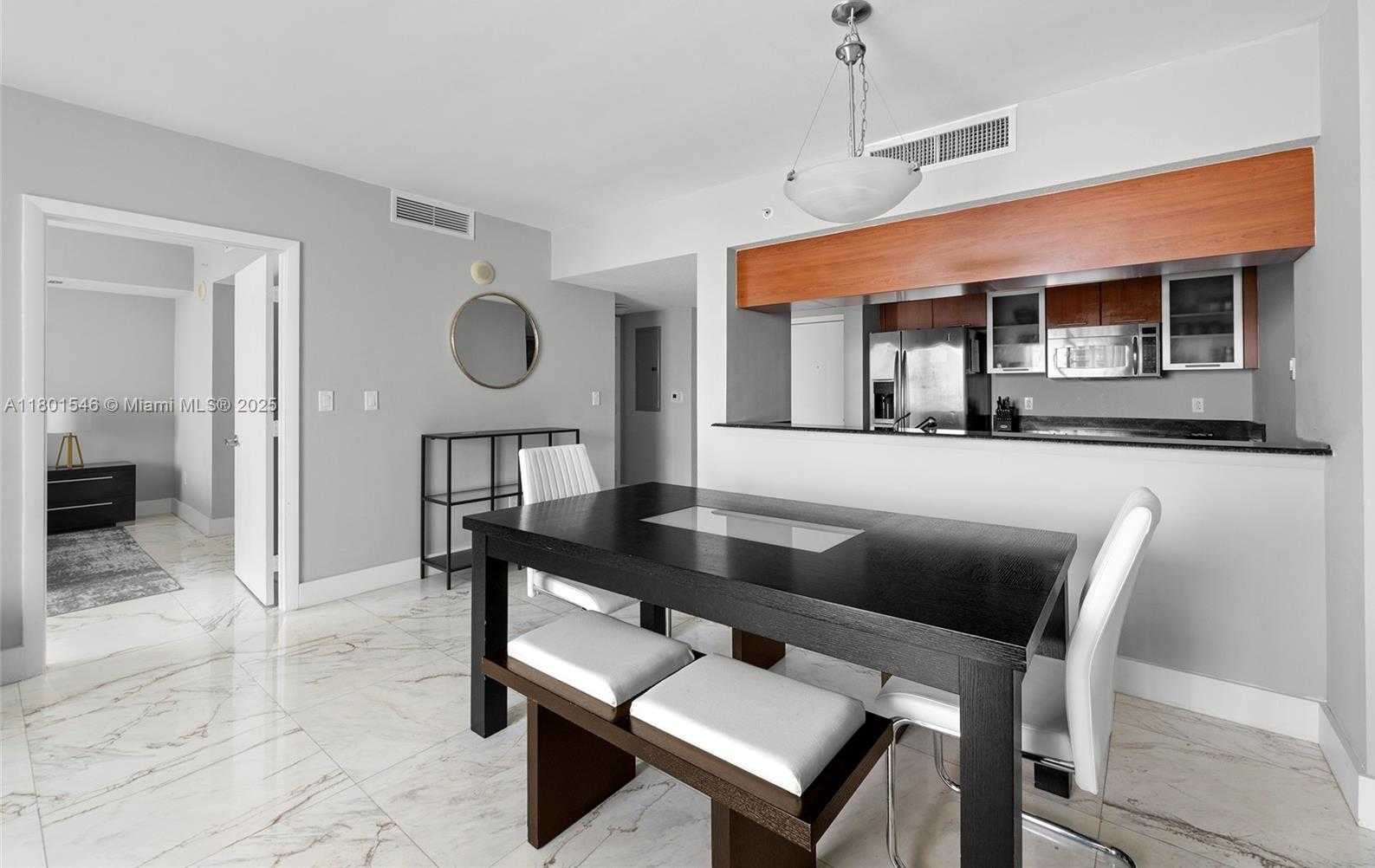 Small Image of 1800 NORTH BAYSHORE DR #1806, Miami Number 8