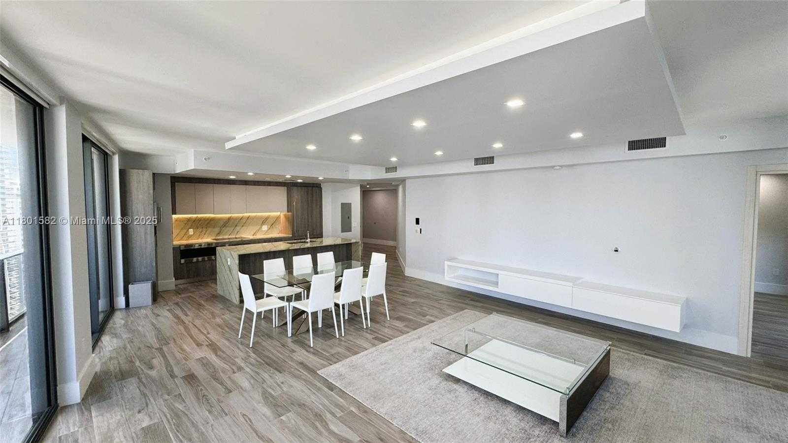 Small Image of 801 #3205, Miami Number 12