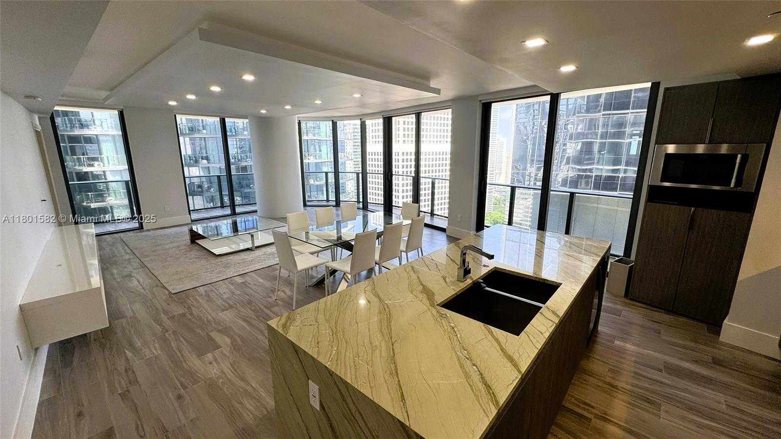 Small Image of 801 #3205, Miami Number 14