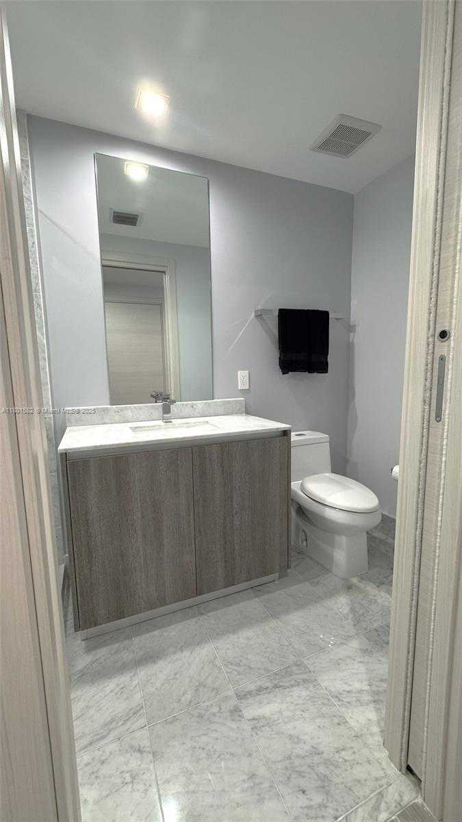 Small Image of 801 #3205, Miami Number 36