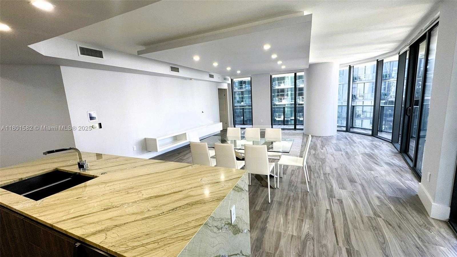Small Image of 801 #3205, Miami Number 6