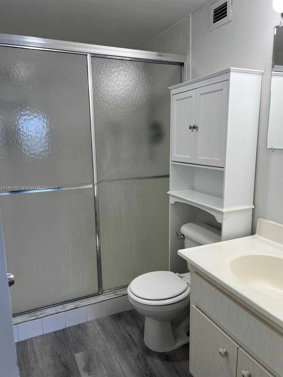 Small Image of Sunny Isles Beach Number 11
