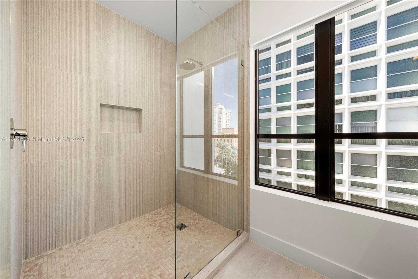 Small Image of 701 VALENCIA AVE #702, Coral Gables Number 11