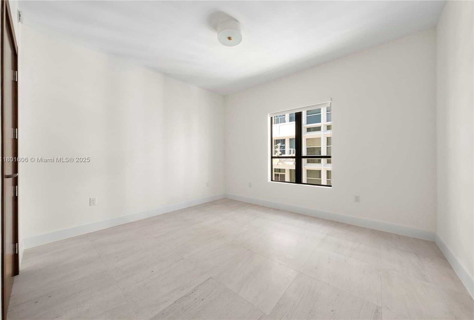 Small Image of 701 VALENCIA AVE #702, Coral Gables Number 12