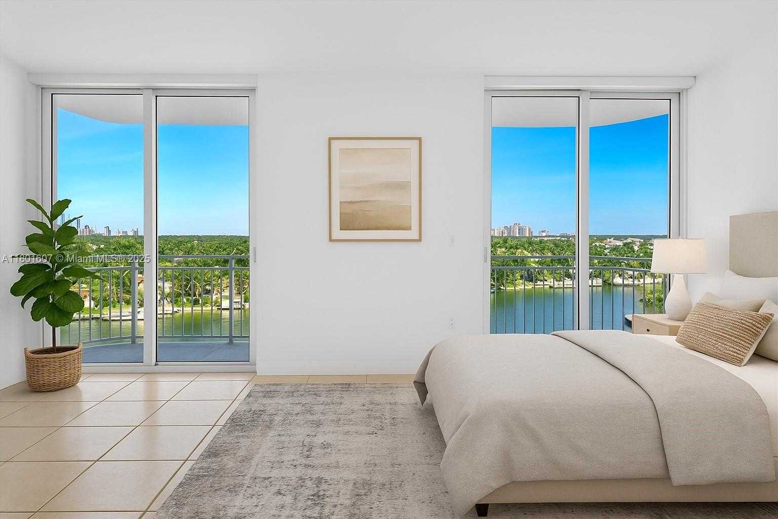 Small Image of 5880 COLLINS AVE #1004, Miami Beach Number 2