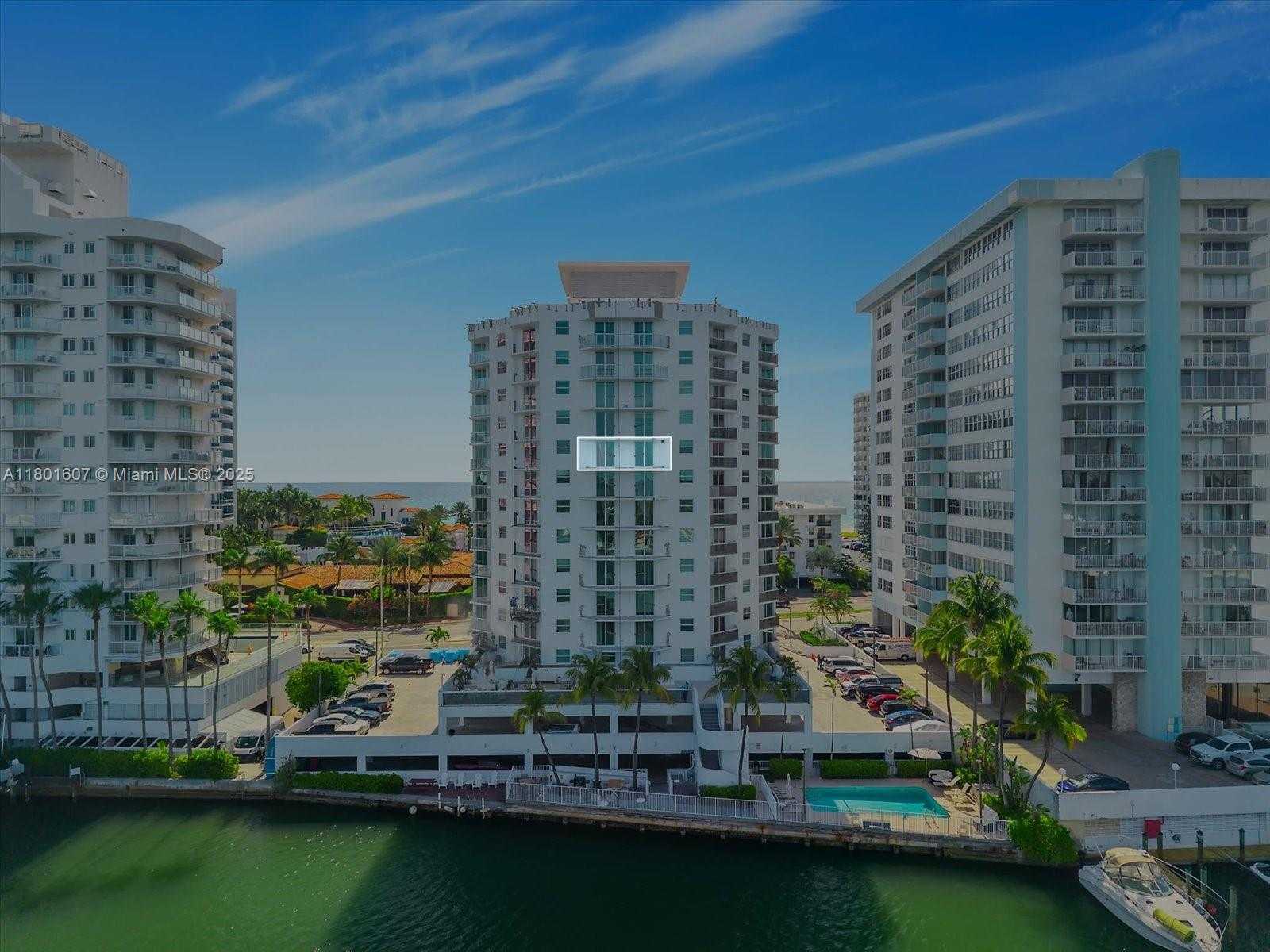 Small Image of 5880 COLLINS AVE #1004, Miami Beach Number 7