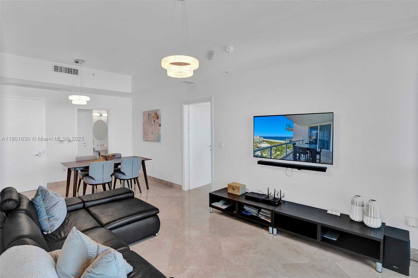 Small Image of 50 SOUTH POINTE DR #1407, Miami Beach Number 12