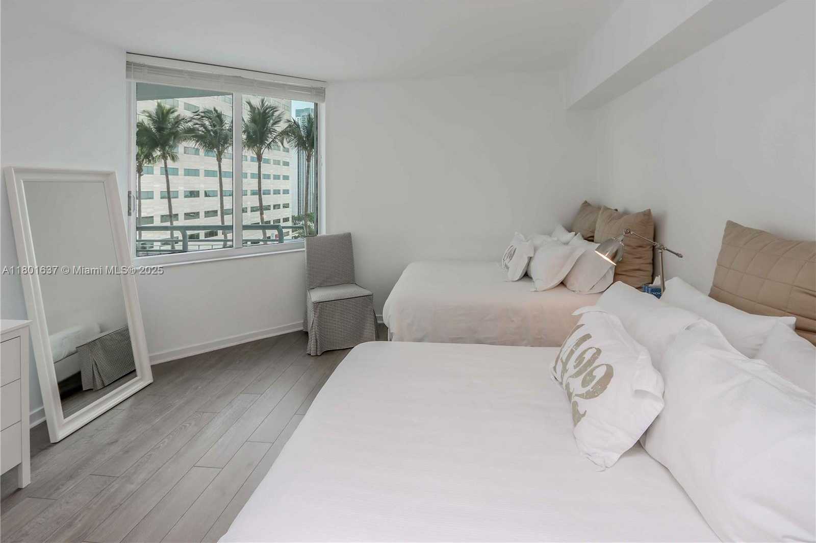 Small Image of 325 SOUTH BISCAYNE BLVD #1422, Miami Number 22