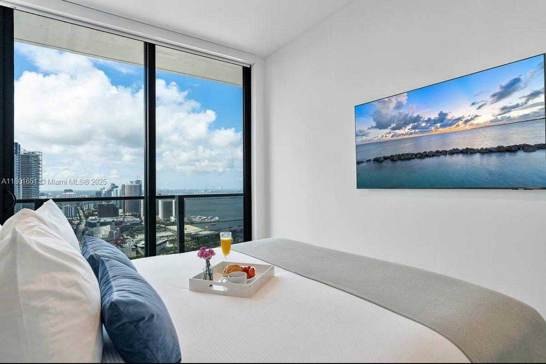 Small Image of 398 NORTH EAST 5TH ST #4109, Miami Number 12