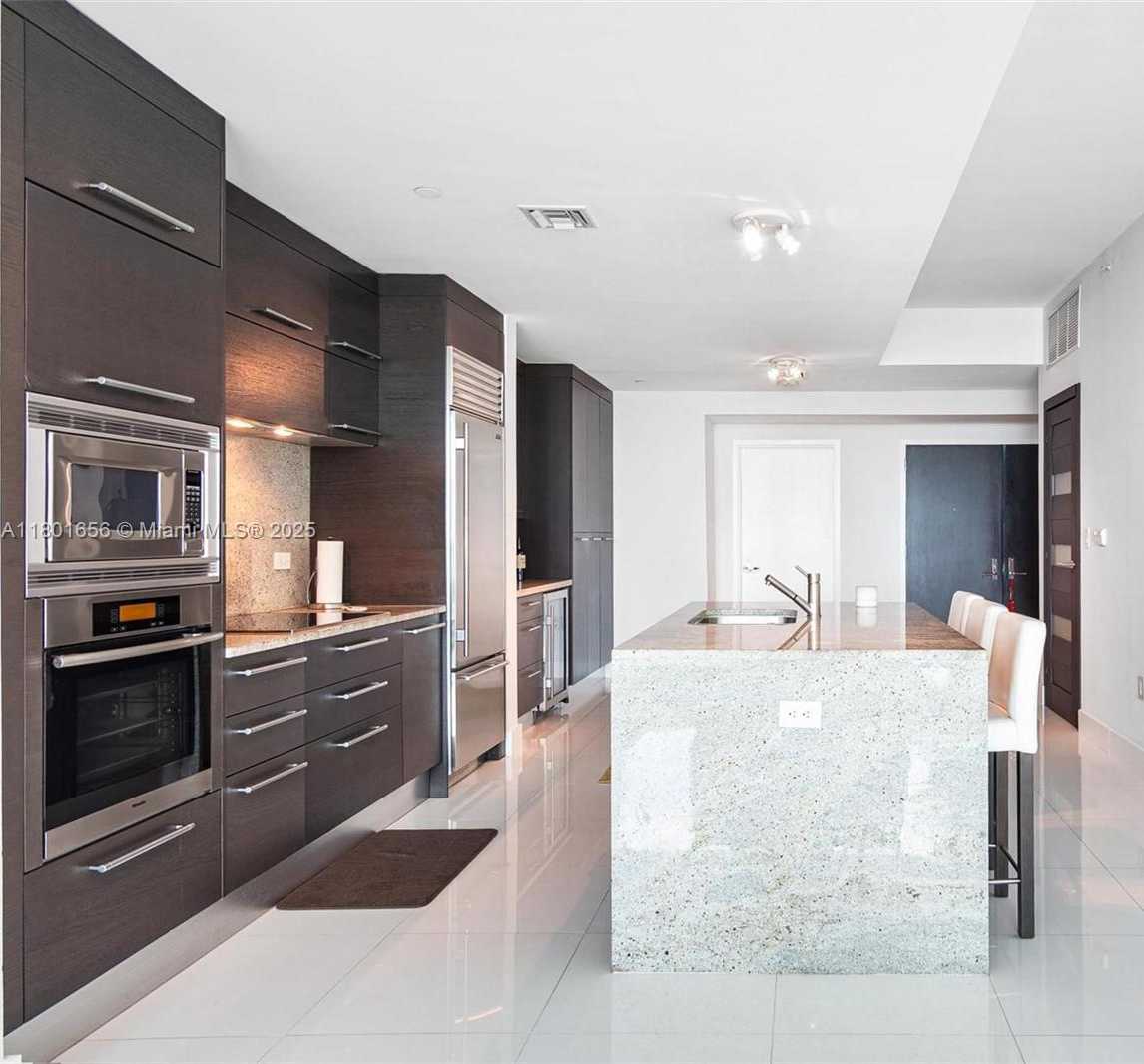 Small Image of 900 BISCAYNE BLVD #2208, Miami Number 10