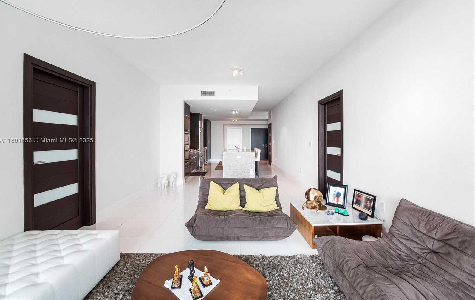 Small Image of 900 BISCAYNE BLVD #2208, Miami Number 12
