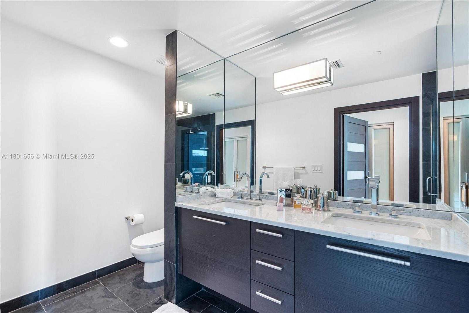 Small Image of 900 BISCAYNE BLVD #2208, Miami Number 15